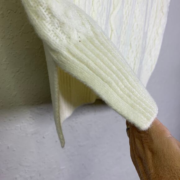 LOFT Sweater Vest Cable Knit Oversized V-Neck Whisper White Preppy Academia - Picture 10 of 14
